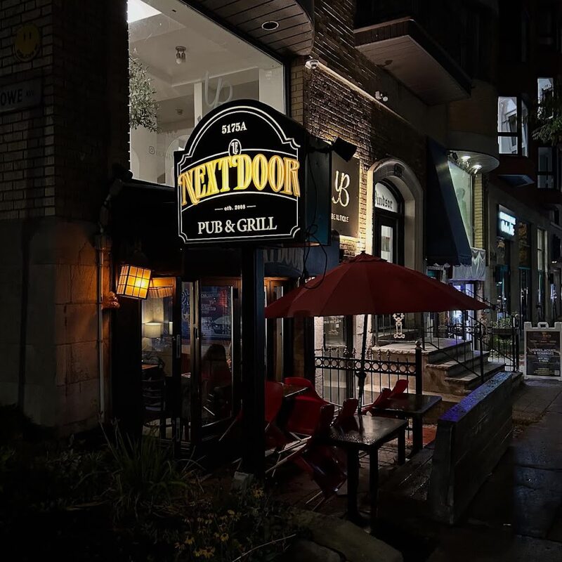 Nextdoor Pub & Grill - Restaurants de Montréal