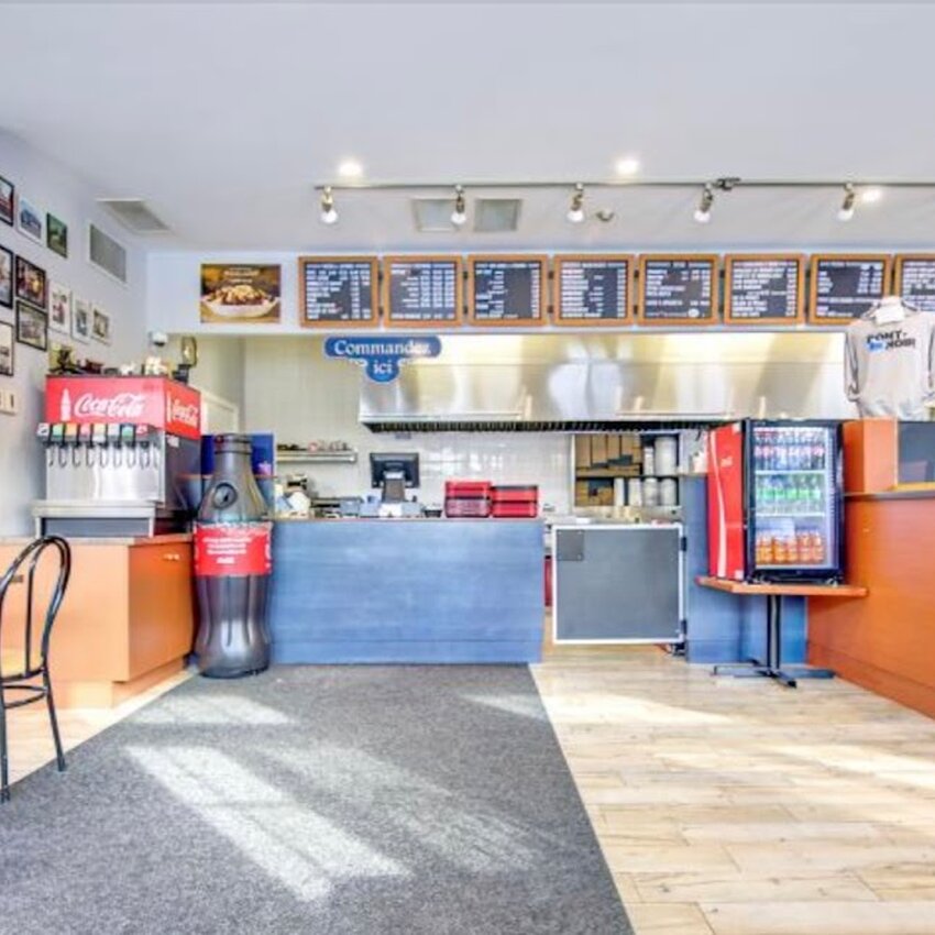 Du Pont Noir - Montreal Casse-Croute/Snack Bars Open Sunday