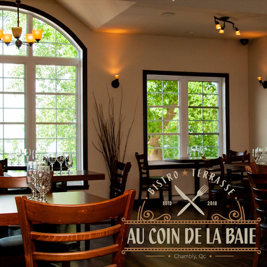 Au Coin De La Baie - Restaurants Bord de l'eau Montr&eacute;al