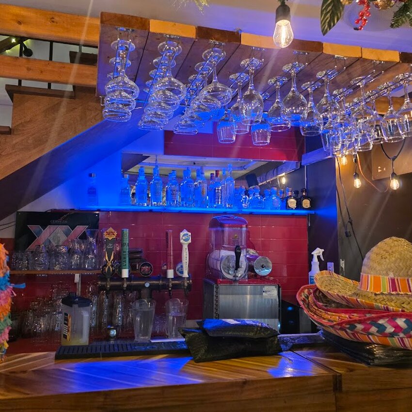 Photos of La Salsa, Limoilou/Vieux-Limoilou - Quebec La Salsa Limoilou/Vieux-Limoilou, Quebec: Menu, Reviews & Reserve (2026)