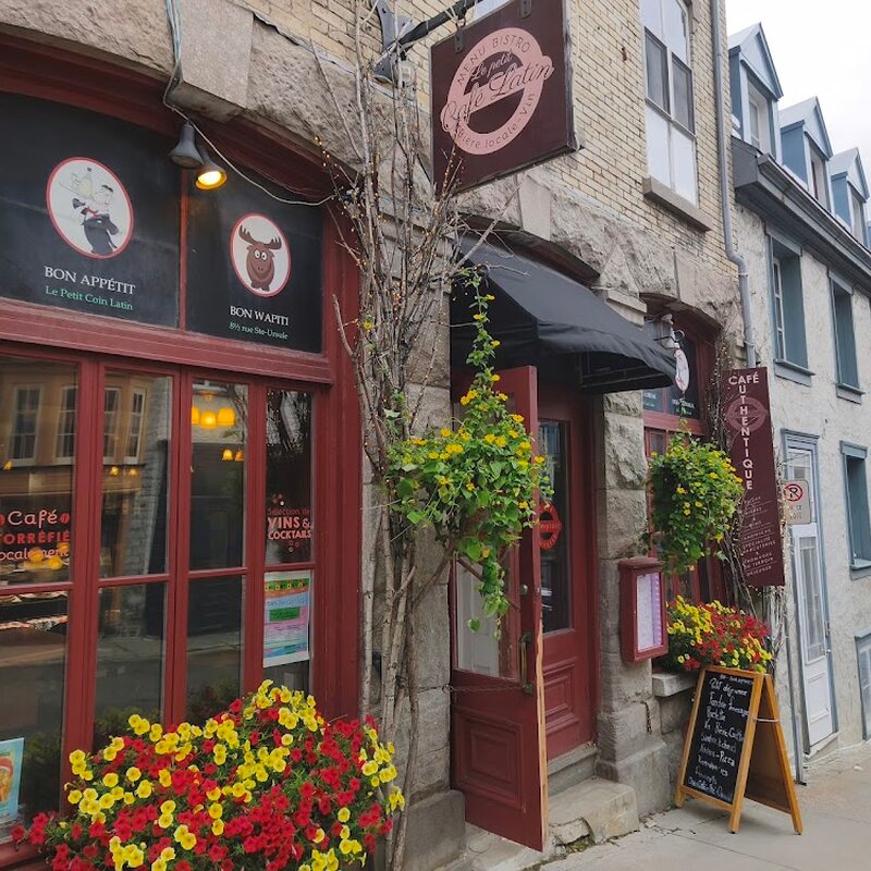 Le Petit Coin Latin - Grill, Italian, Pizza, Salads, Pasta Restaurants in Quebec