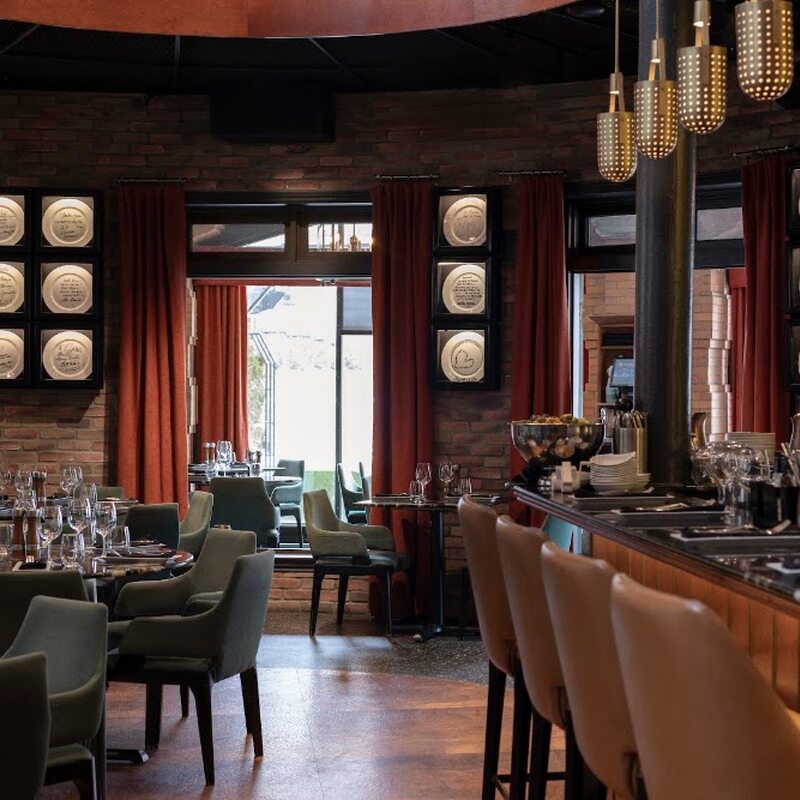 Ristorante Il Teatro - BBQ, Grill, Burgers, Rotisseries, Salads Restaurants in Quebec