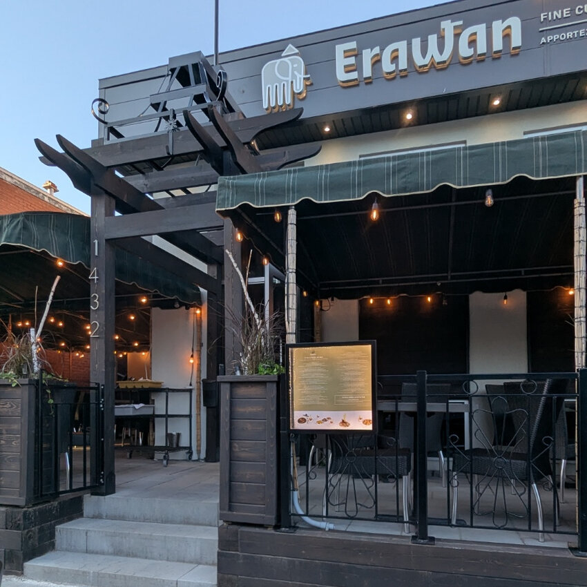 Erawan - Restaurants près de: G1S1J7