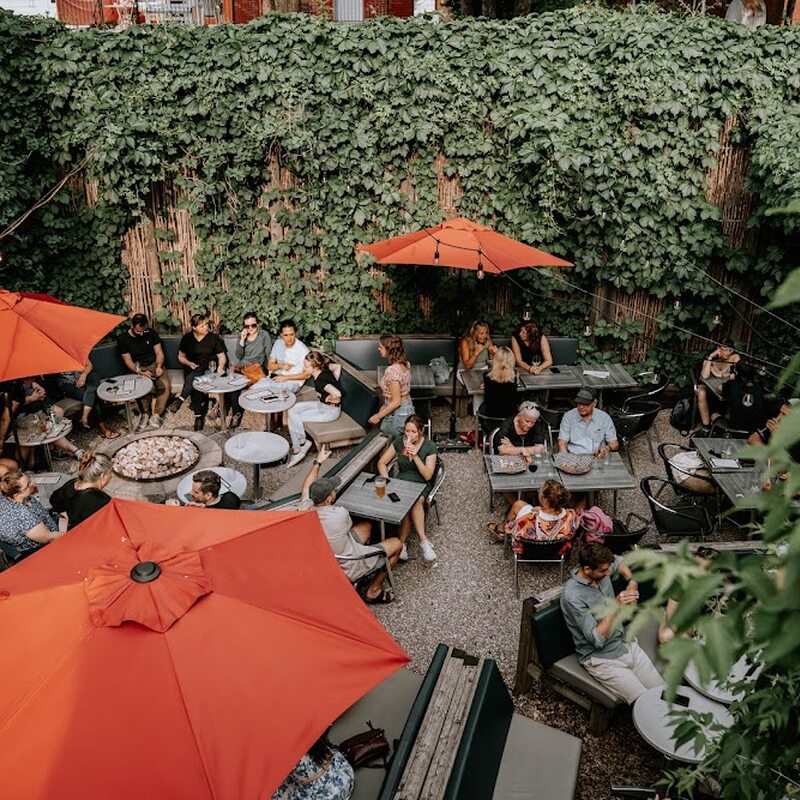 Benelux Brasserie Artisanale - Restaurants in Montreal