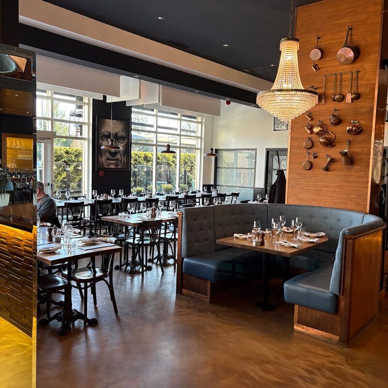 Chez Lionel - Restaurants Français, Marocains de Montréal
