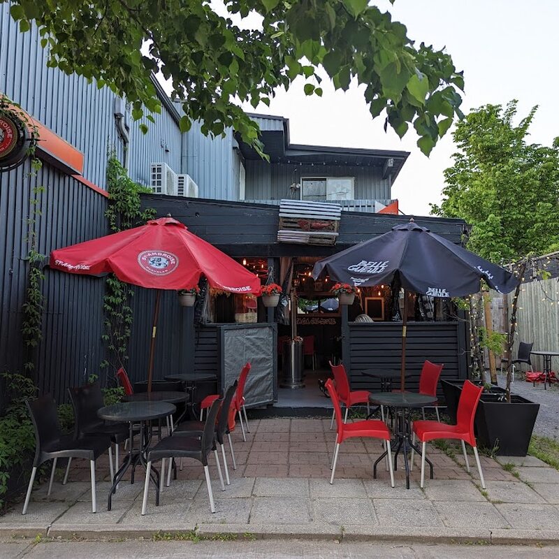 Casa Calzone - Grill, Italian, Pizza, Salads, Pasta Restaurants in Quebec