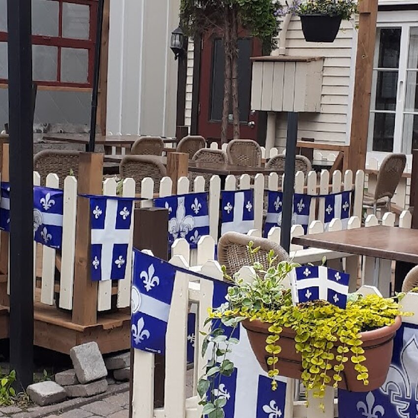 Bistro Chocolaterie Le Divin Tandem -  Restaurants Near: J6W1T5