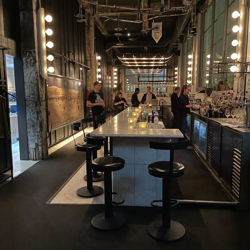 Le Serpent - Restaurants in Montreal