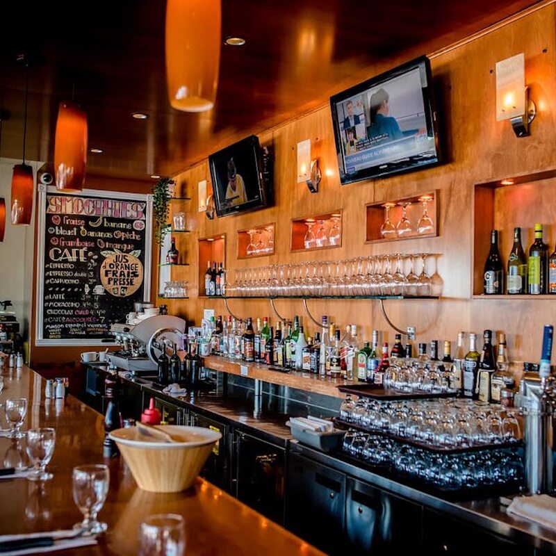 Bistro Tôt ou Tard - Pastries, Breakfast Restaurants in Montreal