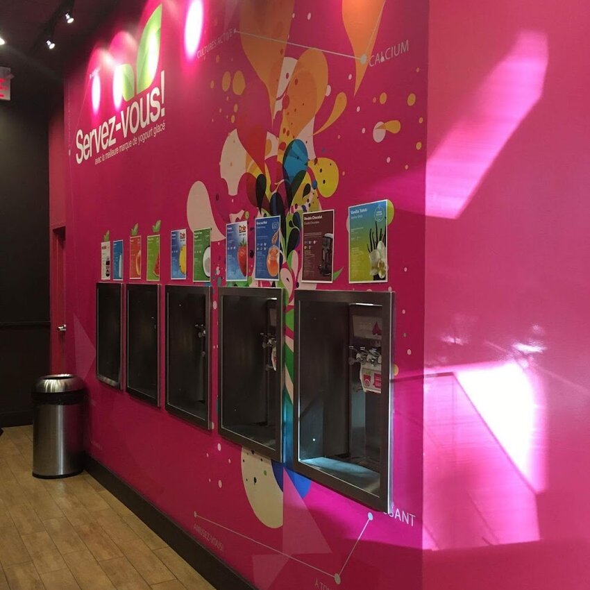 Yeh! Yogourt Glac&eacute; et Caf&eacute; - Ice Cream Restaurants Near: H2W2E2