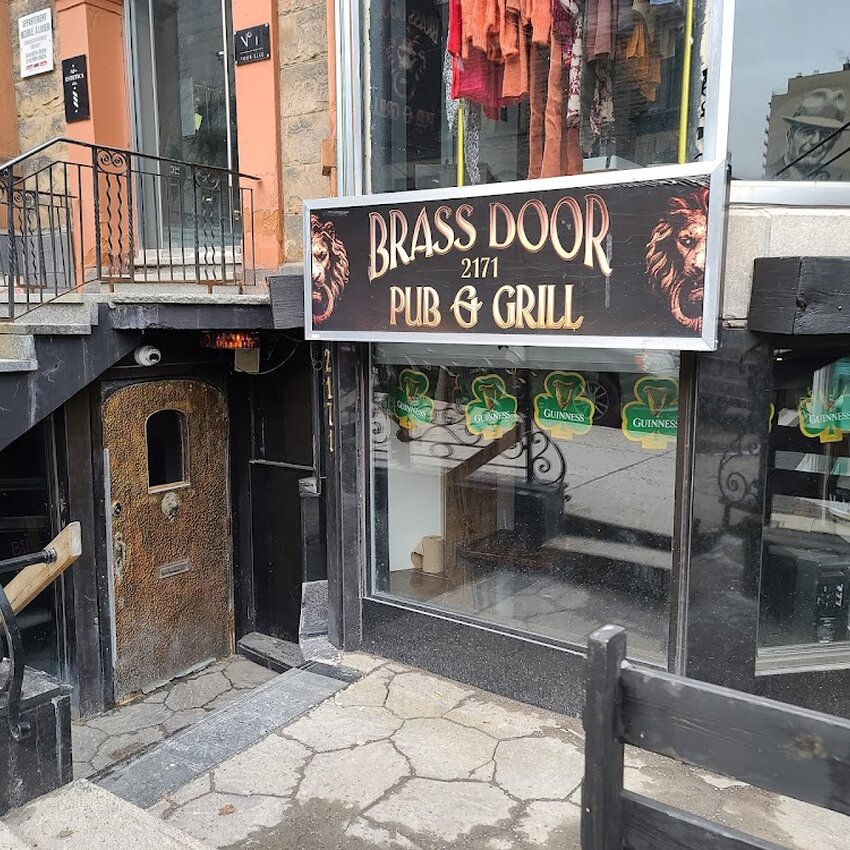 Brass Door Pub Restaurant Montréal, QC