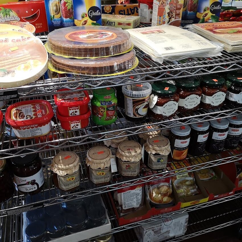 Caf&eacute; Mimi - Restaurants Persans, Grecs pr&egrave;s de: H2V4E4