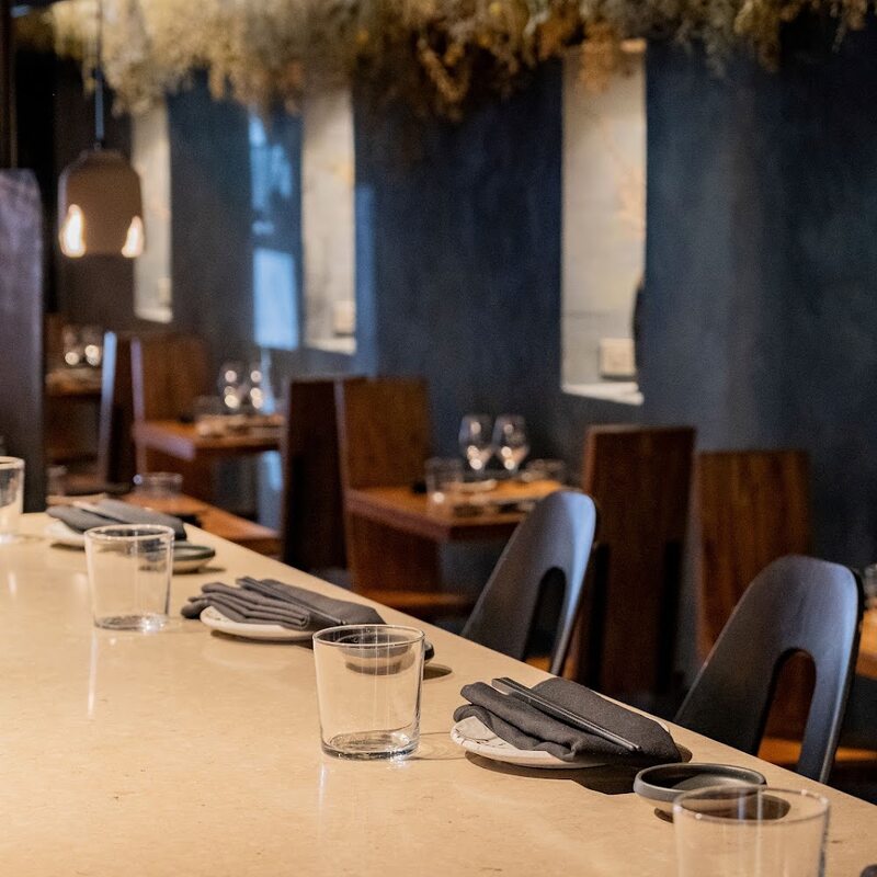 Sushi Momo - Restaurants in Montreal