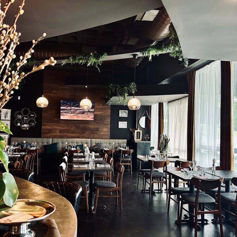 Jamais 2 Sans 3 Bistro Créatif - Restaurants Barbecue-BBQs, Grillades, Burgers, Rôtisseries, Salades de Québec
