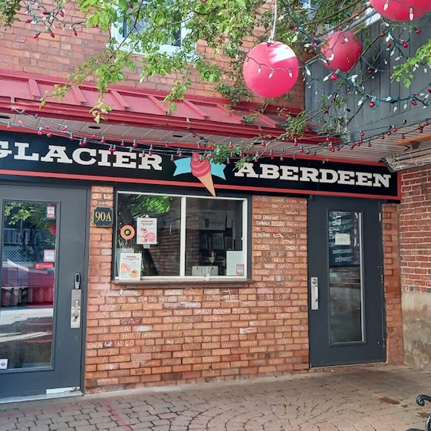 Le Glacier Aberdeen - Restaurants près de: G1R1S3