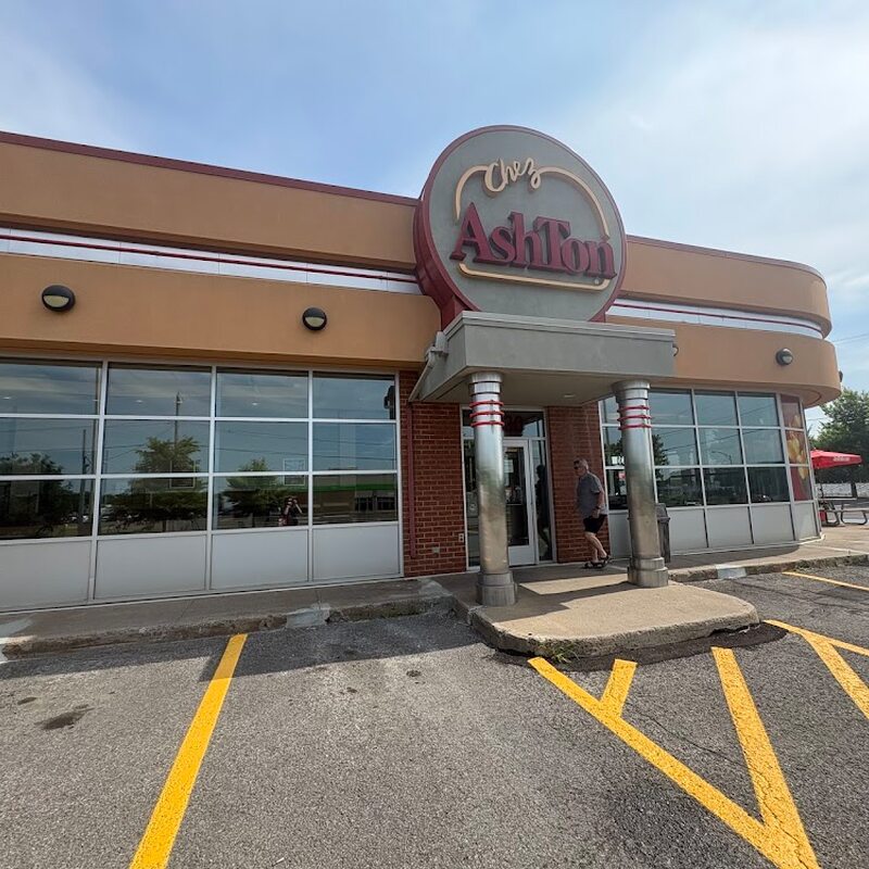 Ashton - Greek, Mediterranean, Pizza, Seafood/Fish, Comfort Food Restaurants in Quebec