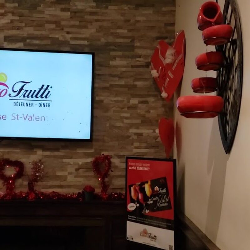 Coco Frutti - Poutine, BBQ, Breakfast Restaurants in Montreal
