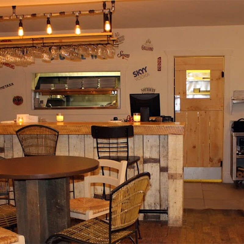 Restaurant Souvlaki 7 - Restaurants in Montreal