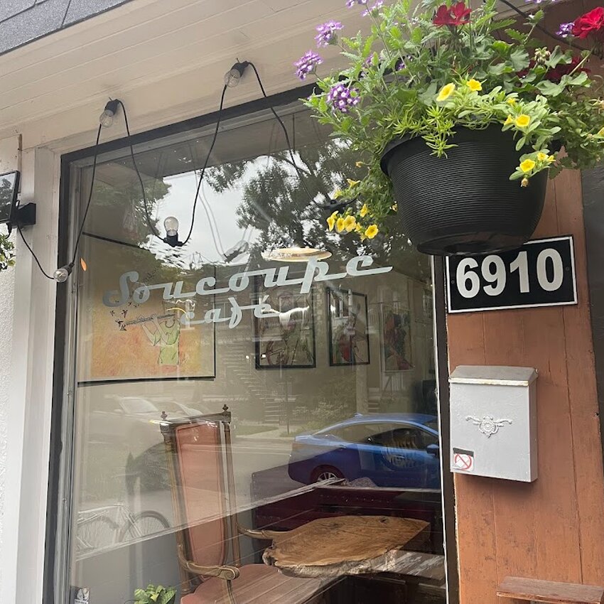 Soucoupe caf&eacute; - Brunch, Online Ordering Restaurants Near: H2M2P2