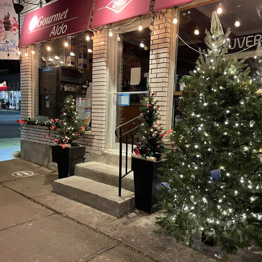 Gourmet Aldo - Bubble Tea, Poutine, Pastries, Tea Restaurants Near: H4E3J2