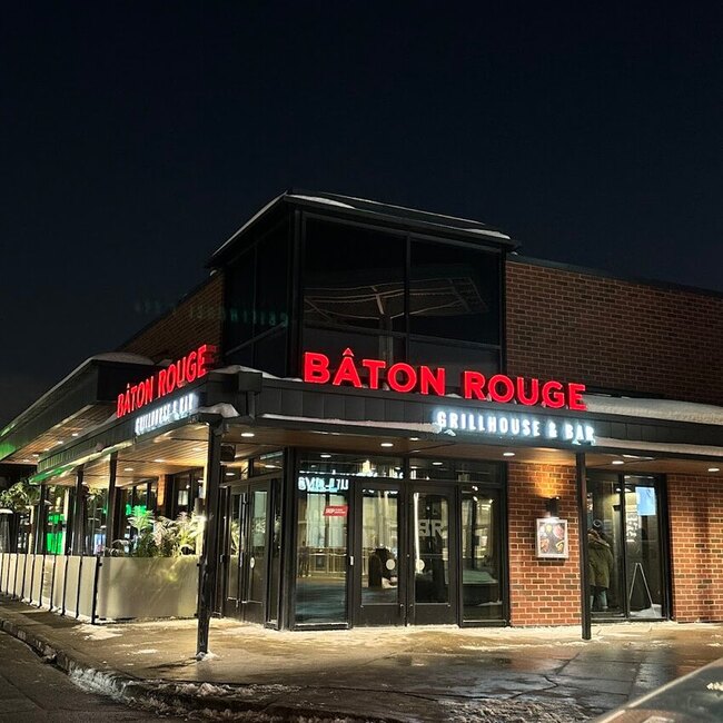 Bâton Rouge Grillhouse & Bar - Poutine, Breakfast, Grill Online Reservations Restaurants in Laval