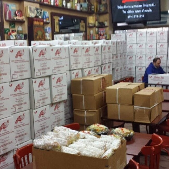 Lesters Deli Restaurant Montréal: Menu, Avis & Réserver (2026)