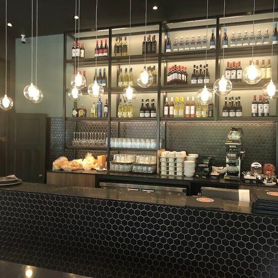 New Verdun Restaurant - Restaurants in Montreal
