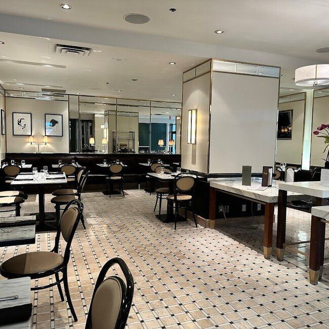 Petit Opus Cafe-Bar - Bistro Centre-ville