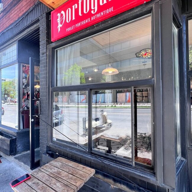 Rotisserie Portugalia - R&ocirc;tisseries de Montr&eacute;al
