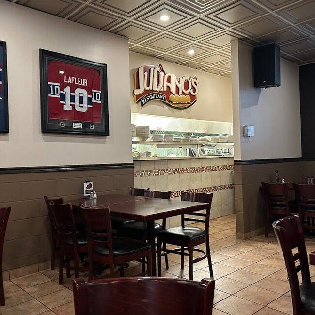Juliano's - Laval-Ouest Open Sunday Restaurants