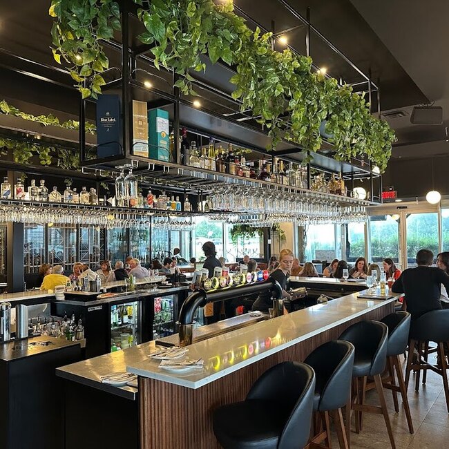 Olivia - Vaudreuil-Dorion Terrace Restaurants