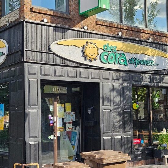 Cora Déjeuners et dîners - Brunch Restaurants in Montreal