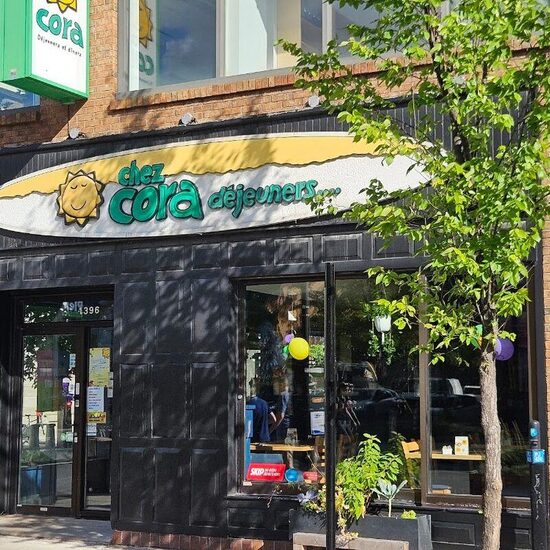 Cora Déjeuners et dîners - Breakfast, Pizza Restaurants in Montreal