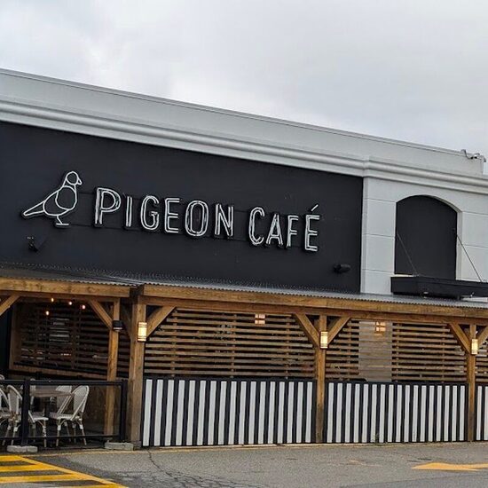Pigeon Café & Bar - Restaurants in Montreal
