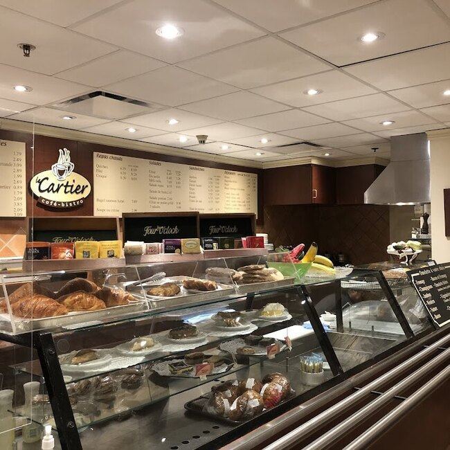Caf&eacute; Bistro Le Cartier - Montreal Wheelchair Accessible Entrance Open Morning Restaurants