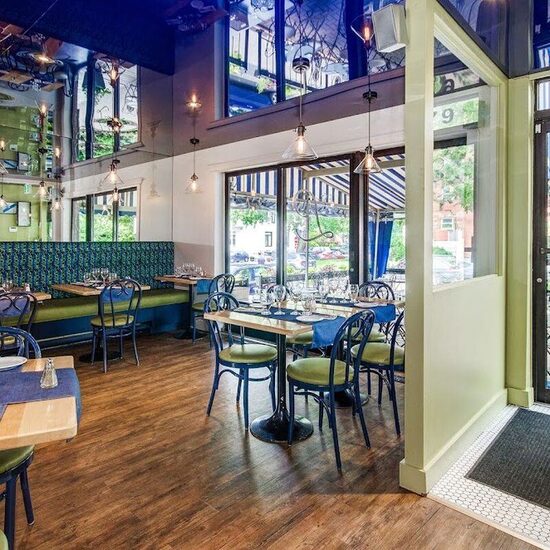 Crêperie Le St-L - Restaurants in Montreal