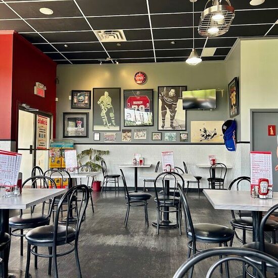 Dilallo Burger Original 1929 - Restaurants in Montreal