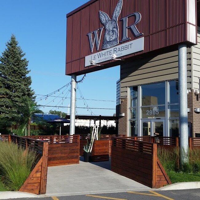 Le White Rabbit - Restaurants Ouverts lundi Saint-Hyacinthe
