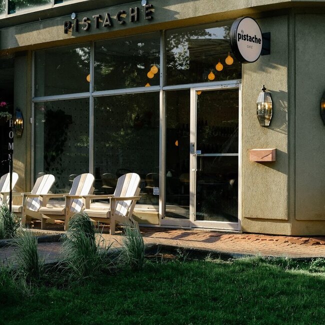 Caf&eacute; Pistache -  Restaurants Near: J4P1S3