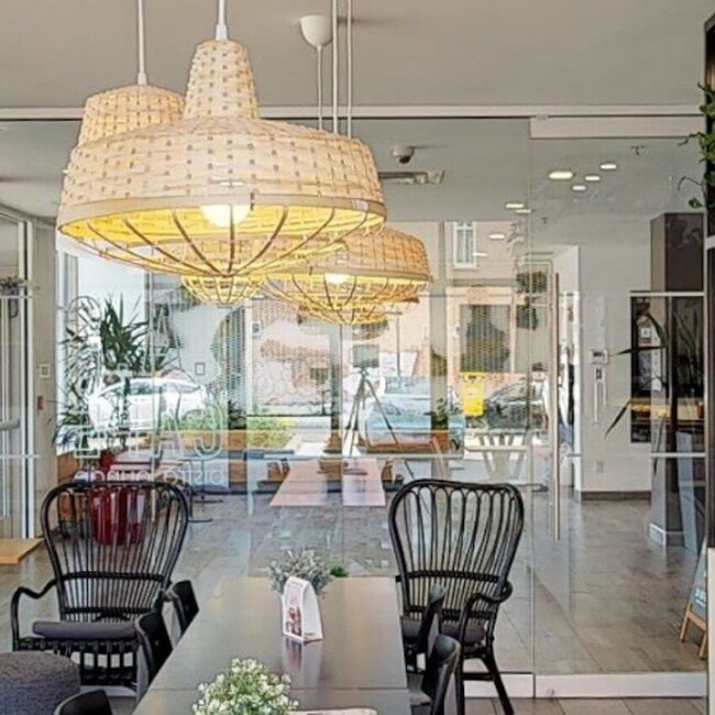 TAS Caf&eacute; Bistro Lounge - Lounge, Takeout Available, Delivery Restaurants Near: H2V4E7