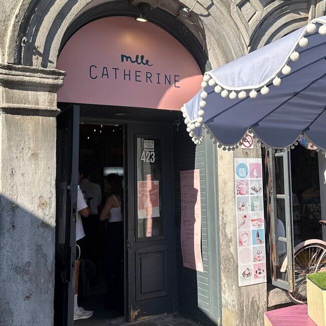 Mlle Catherine - Restaurants près de: H2Y0B8