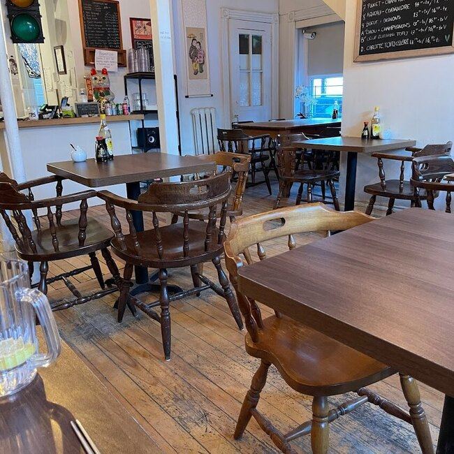 La Maison Dumplings (The Dumpling Hut) - Downtown Chinese Open Monday Restaurants