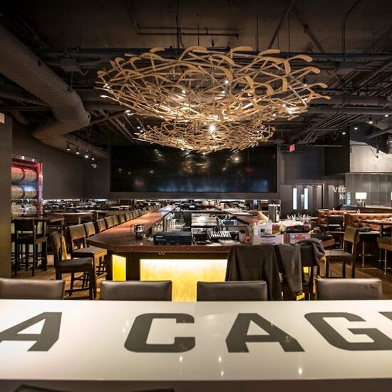 La Cage - Restaurants de Montréal