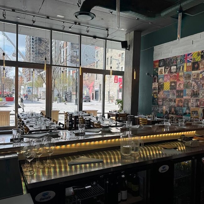 Restaurant Zinzin Montreal Restaurant: Menu, Reviews & Reserve (2026)