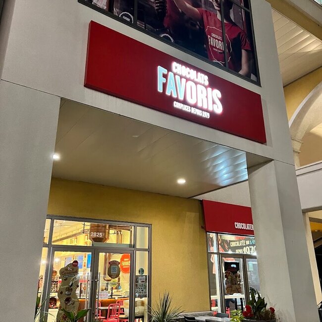 Chocolats Favoris -  Restaurants Near: H7E2T7