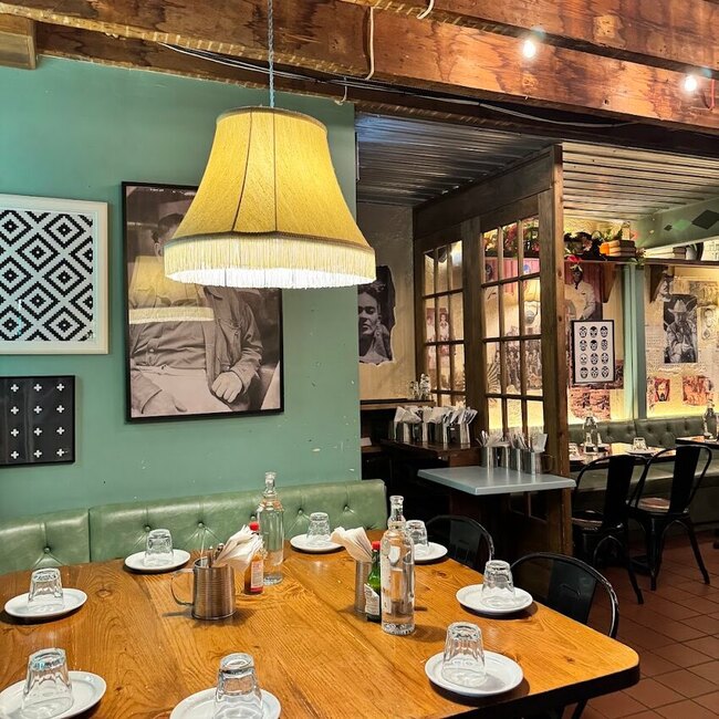 Escondite Montreal Restaurant: Menu, Reviews & Reserve (2026)