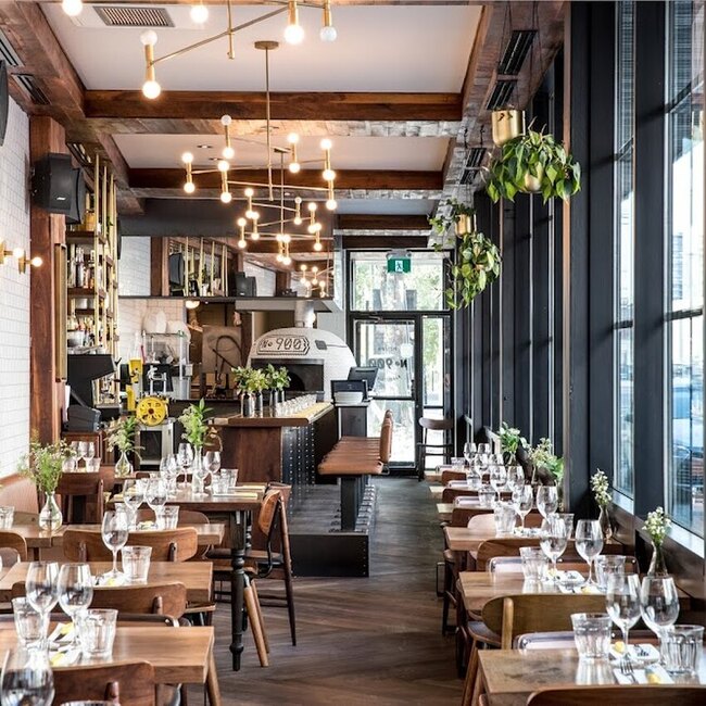 Pizzéria NO.900 Restaurant Montréal: Menu, Avis & Réserver (2026)