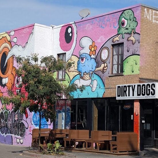Dirty Dogs - Restaurants de Montr&eacute;al
