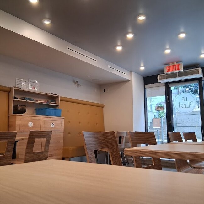 Le Plezl - Montreal Kosher Restaurants