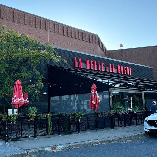La Belle & La Boeuf - Burger Bar Saint-Bruno-de-Montarville Restaurant: Menu, Reviews & Reserve (2026)